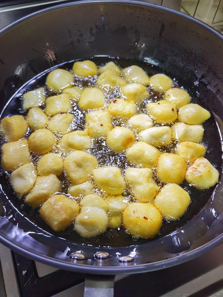 【创意小厨娘】四川特色小吃—糖油果子