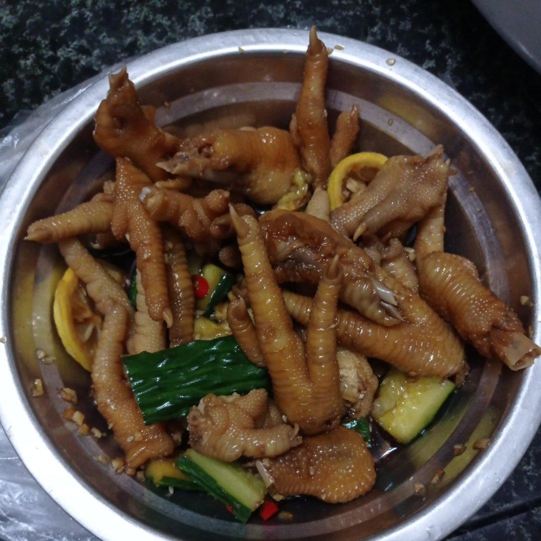 停不下来的秘制凉拌鸡爪
