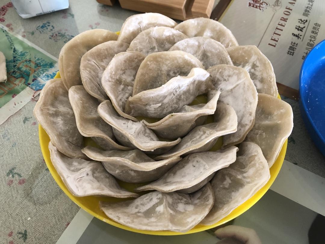 荠菜饺子（鲜美的秘密）
