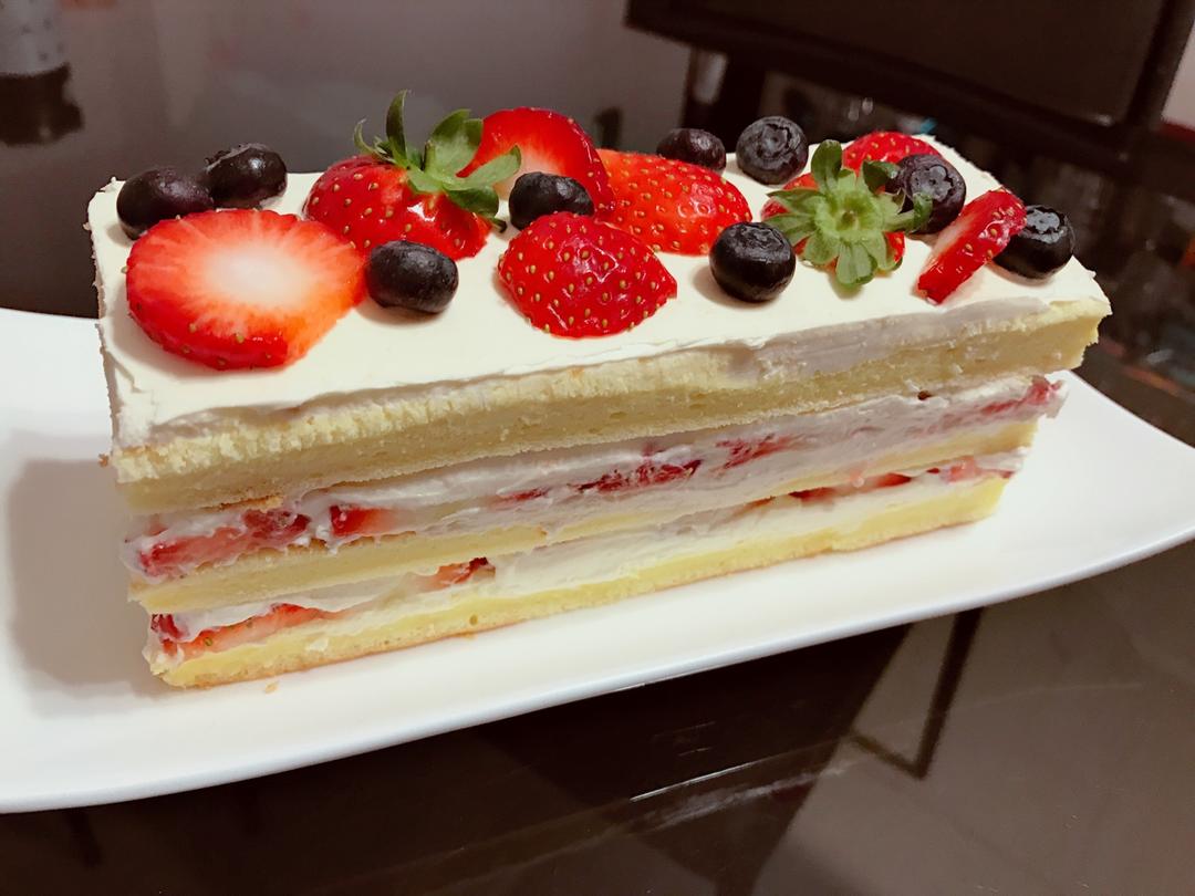草莓城堡蛋糕