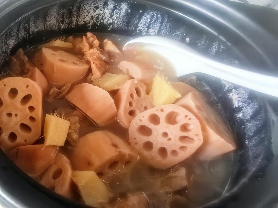 就是这个味道，好好喝的藕汤  #湖北藕汤 /湖北人对藕汤有独特的执着