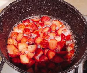 香草草莓酱的做法 步骤2