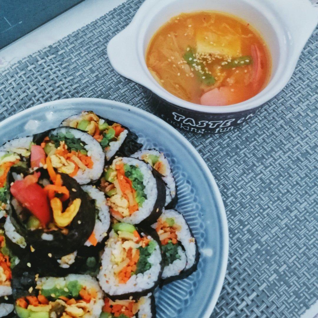 韩式紫菜包饭￨料超足