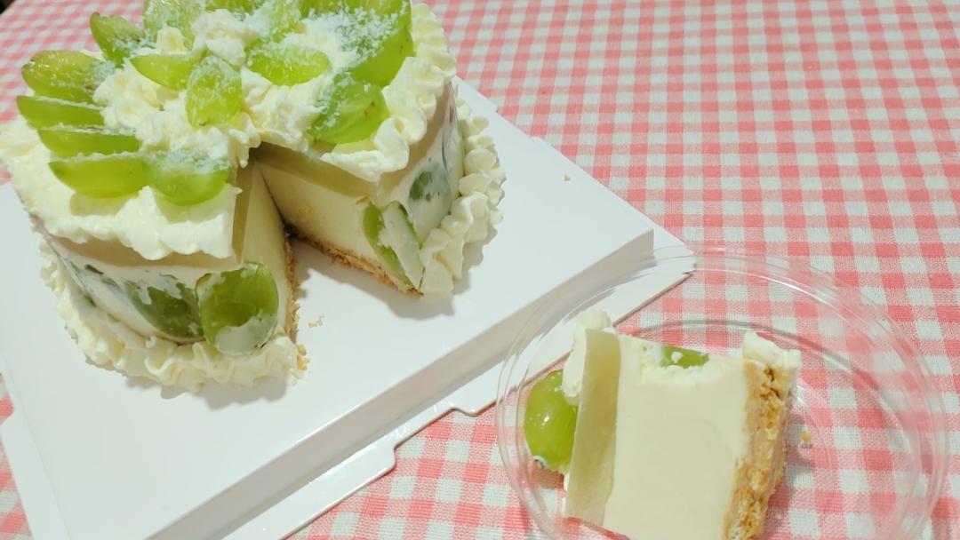 六寸青提酸奶慕斯