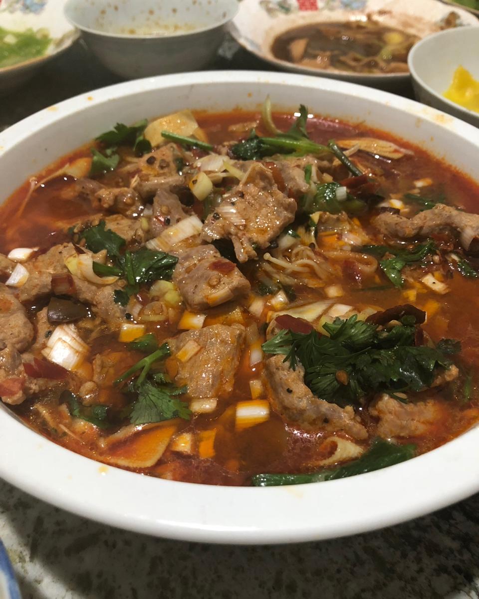 厨师长教你：“水煮肉片”的正宗做法，这味道真的很四川