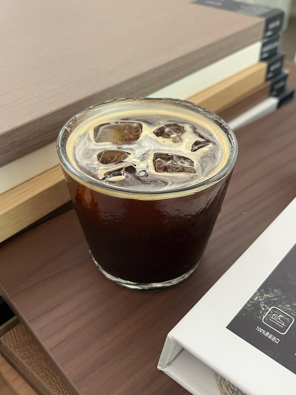 冰美式咖啡