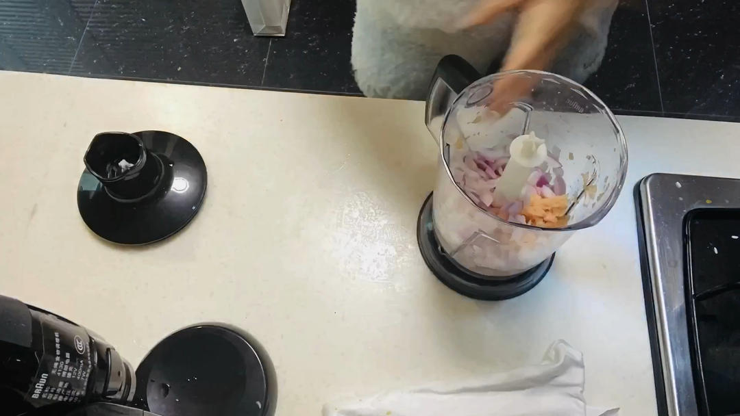 西班牙烩鸡肉丸