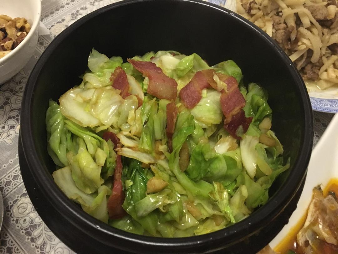 阿婆手撕包菜
