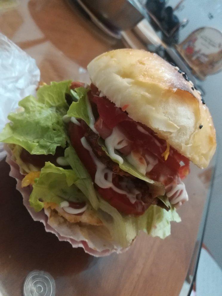 肯德基早餐汉堡轻松在家做 ---『玉米鸡肉汉堡包』