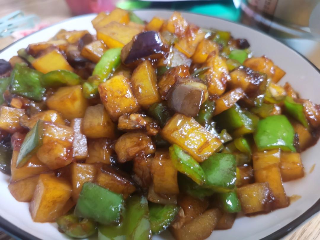 超级下饭的地三鲜