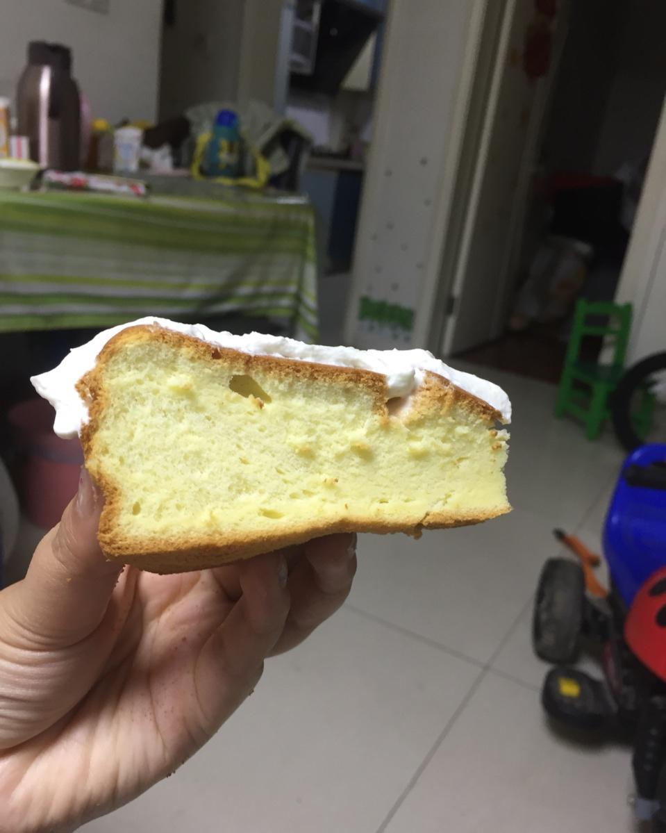 烤箱做蛋糕（戚风蛋糕的做法）