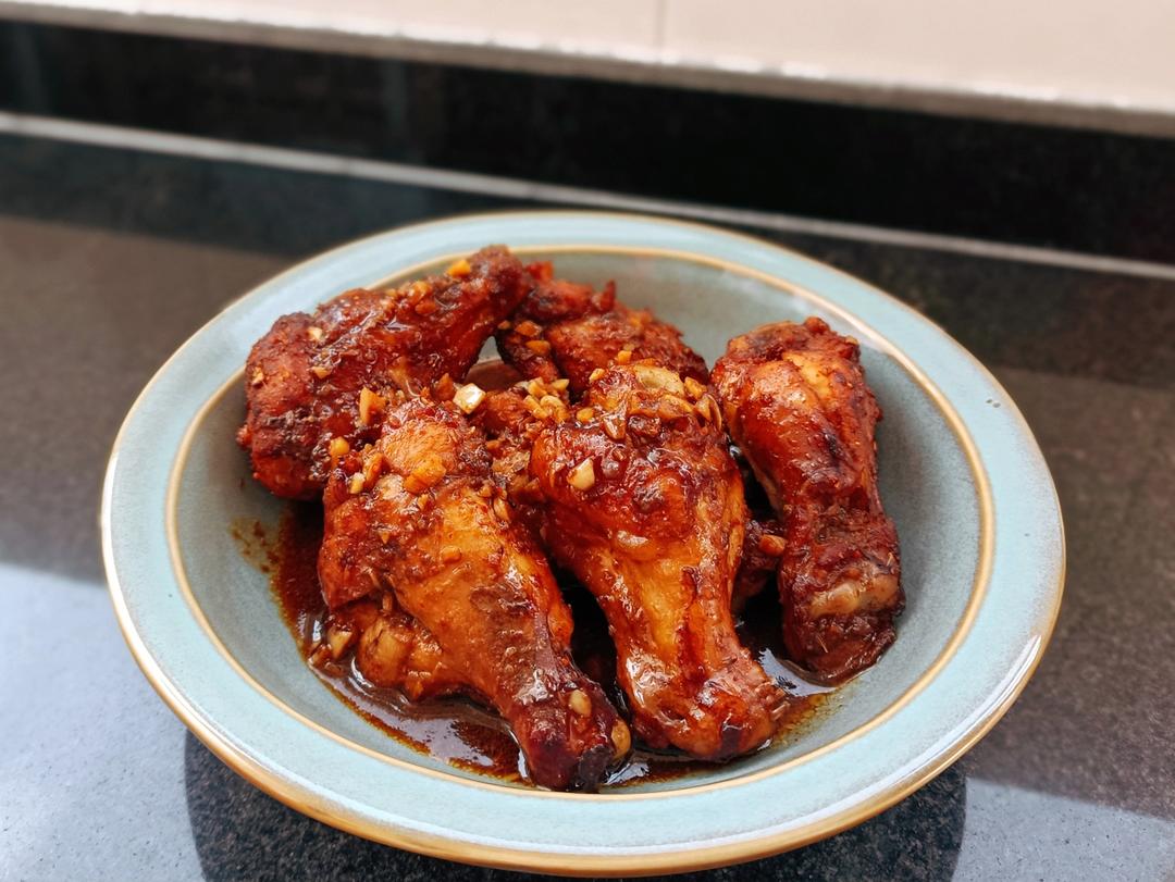 外焦里嫩，好吃到跺脚的蒜香烤鸡腿，零难度