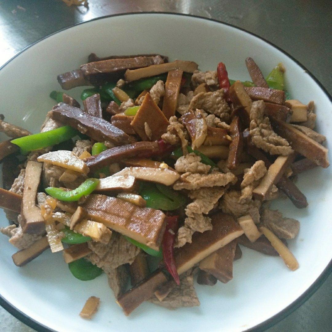 青椒肉丝炒香干