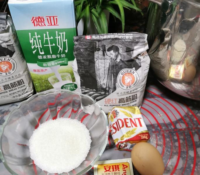 纯奶手撕吐司的做法 步骤1