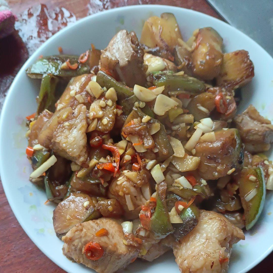 家常菜|红烧茄子