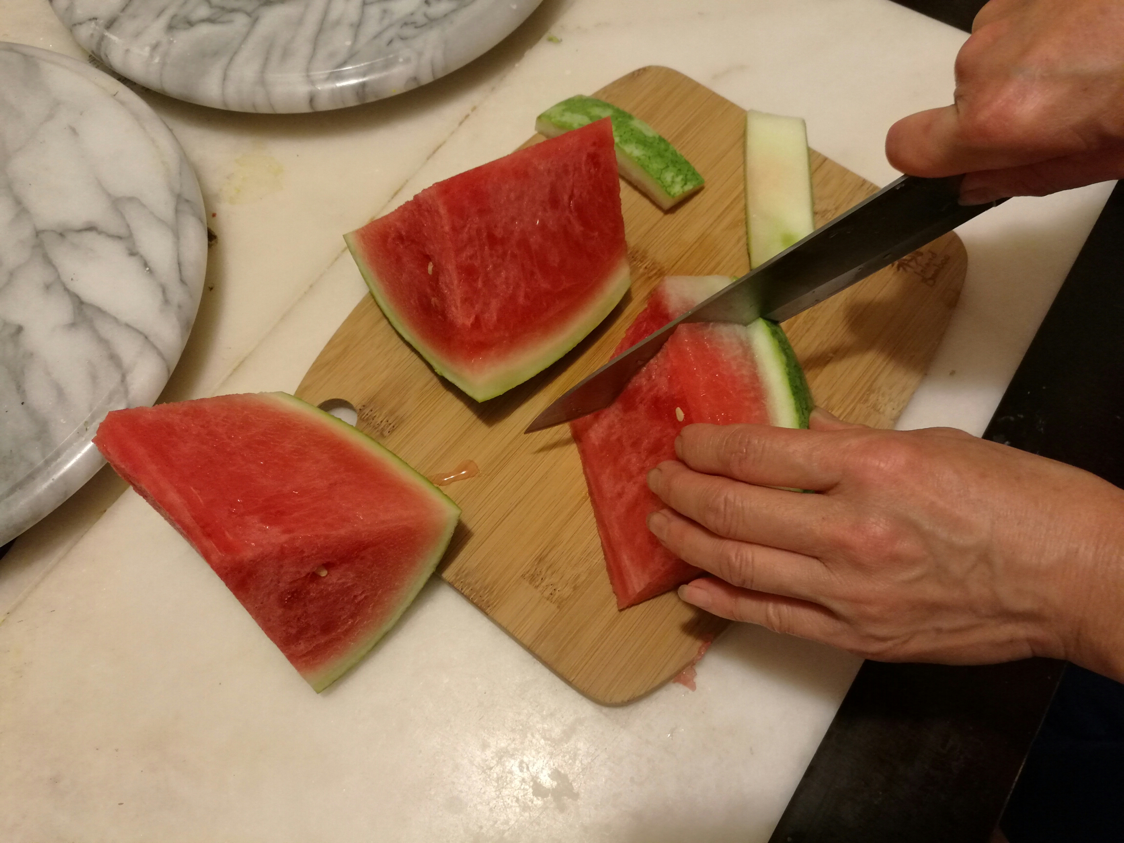 树形西瓜的快速切法的做法 步骤7