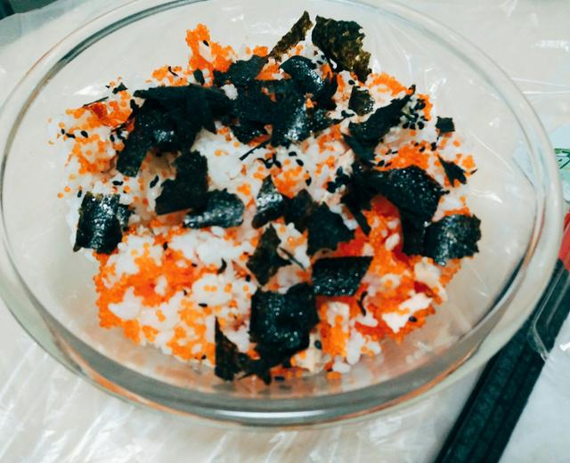 三文鱼海苔鱼子拌饭的做法