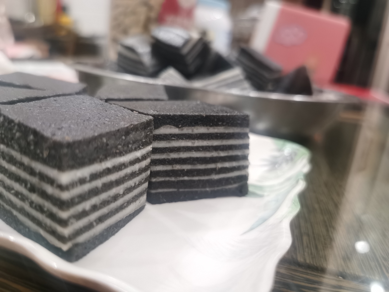 糕点系列：黑芝麻椰汁千层糕