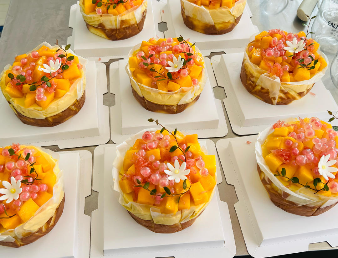 杨枝甘露巴斯克🥭浓郁丝滑一口爱上❤️～