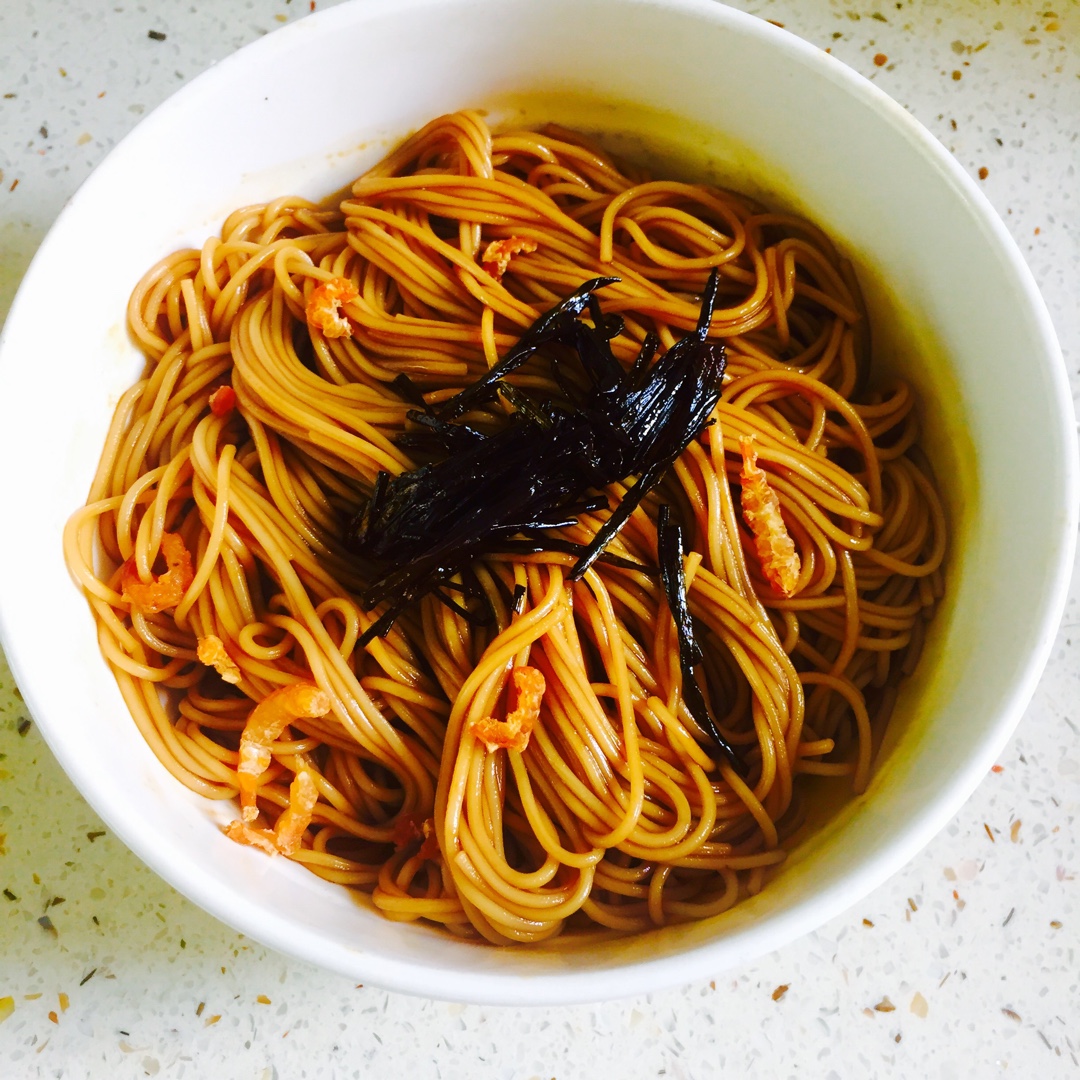 葱油拌面Spring Onion Noodles