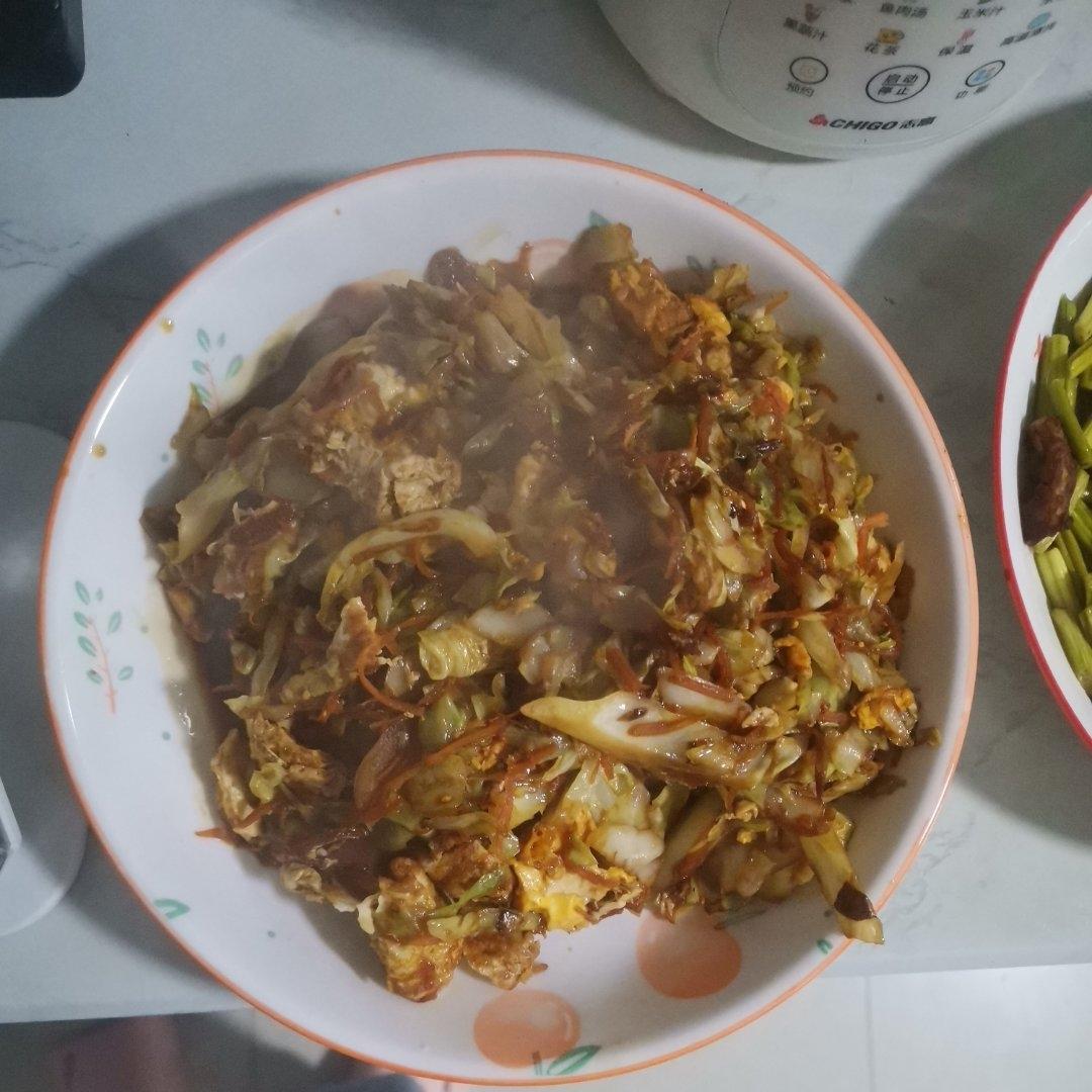 包菜炒鸡蛋