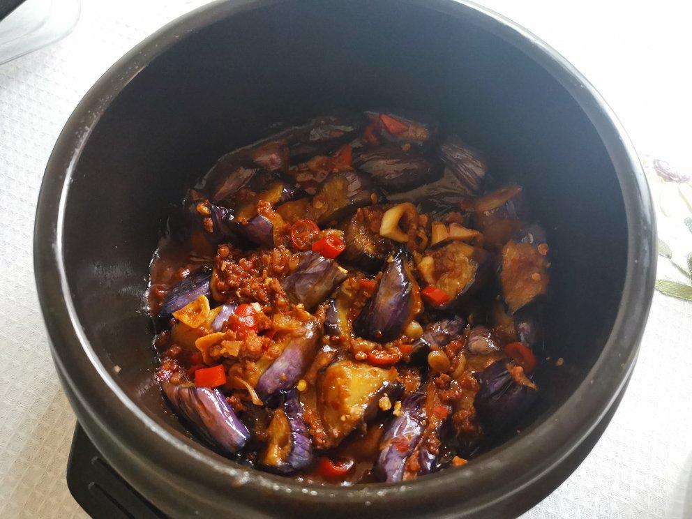 厨师长教你：“肉末烧茄子”的家常做法，口感软糯适合下饭，收藏