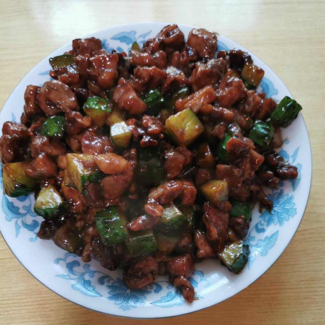 堂妈教你做酱爆桃仁鸡丁