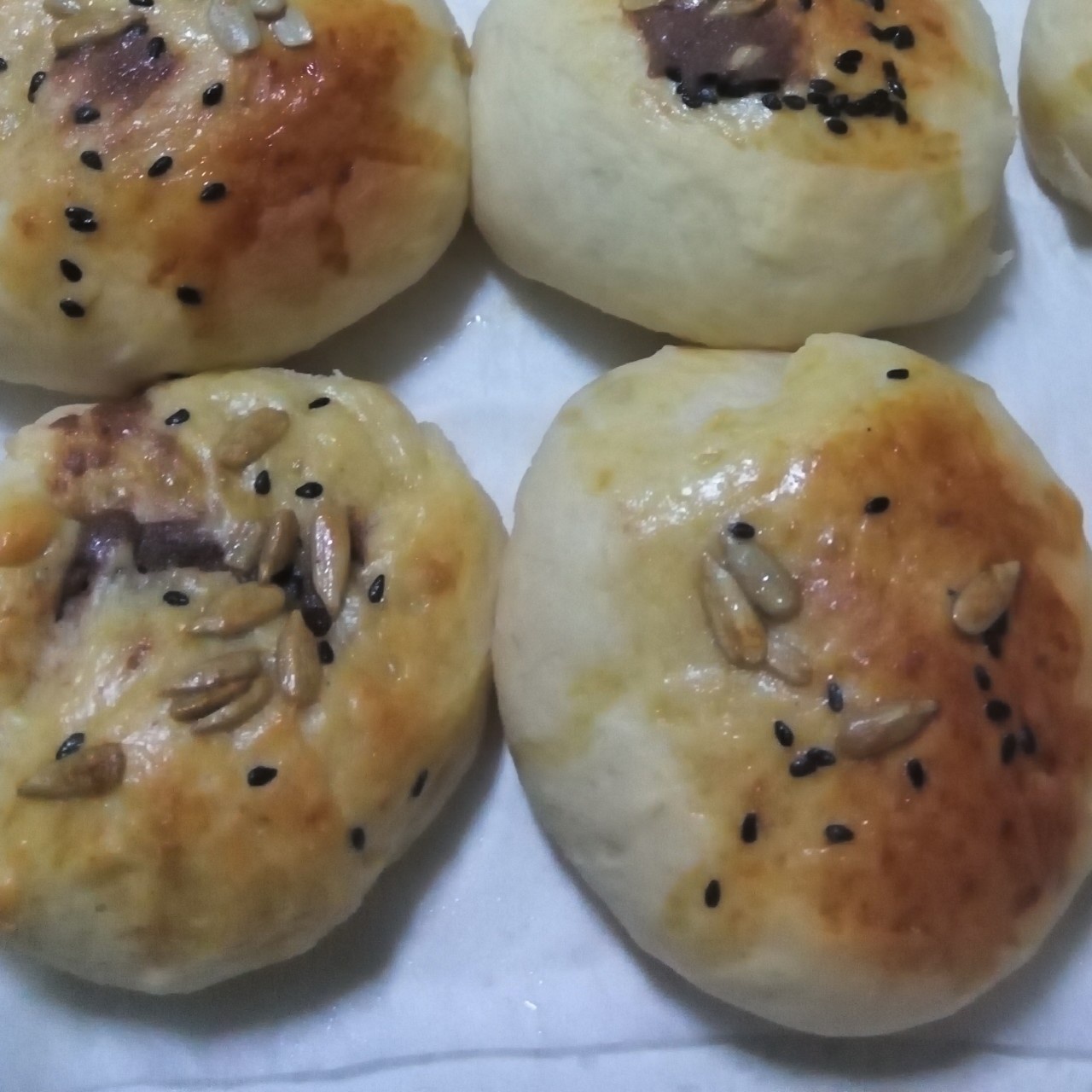 鲜奶红豆包