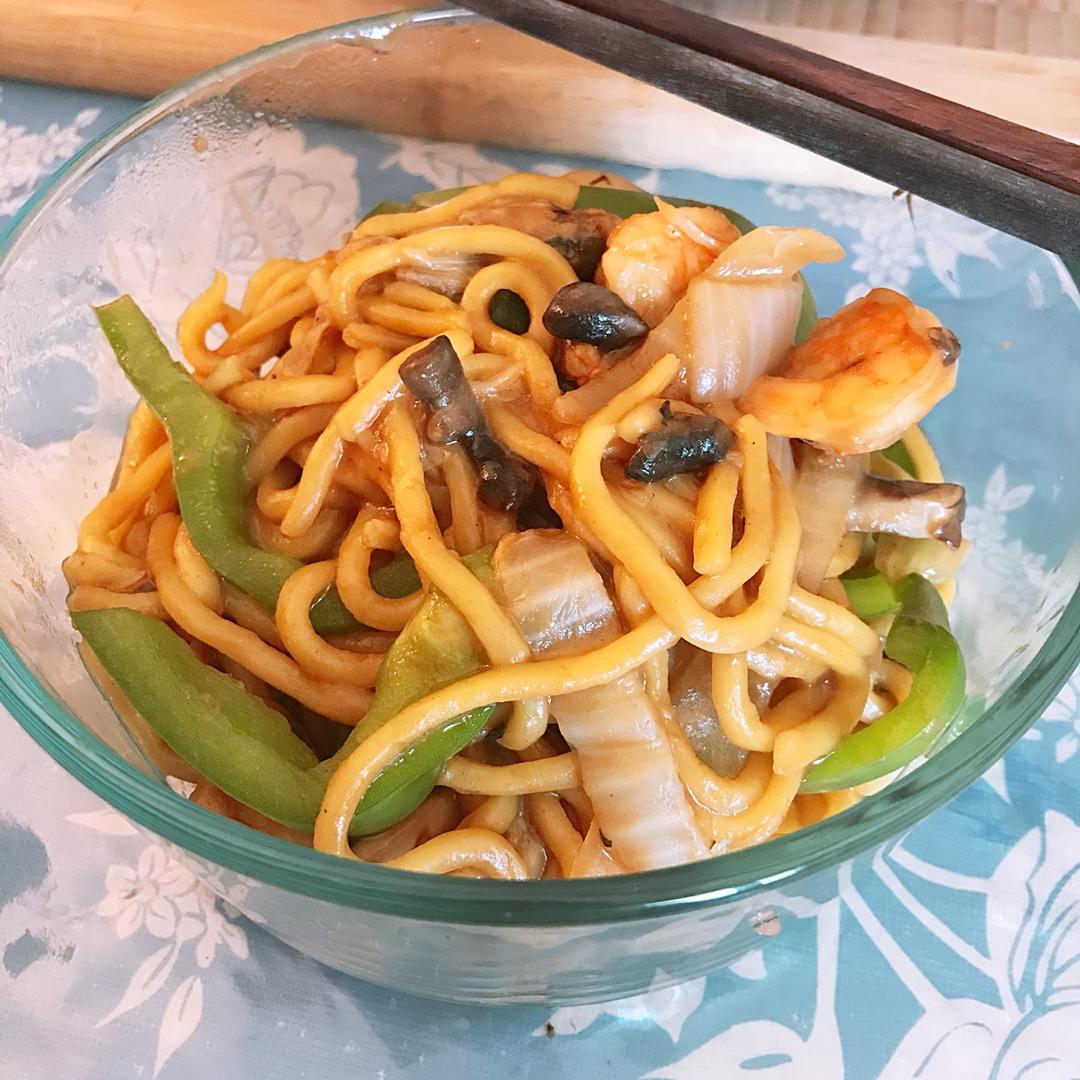 海鲜炒乌冬面