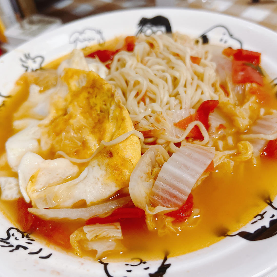 鸡蛋虾仁青菜番茄面