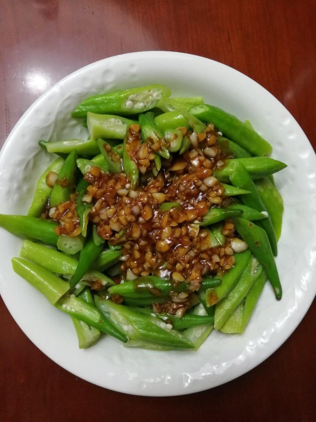 秋葵最好吃的做法，蒜香秋葵