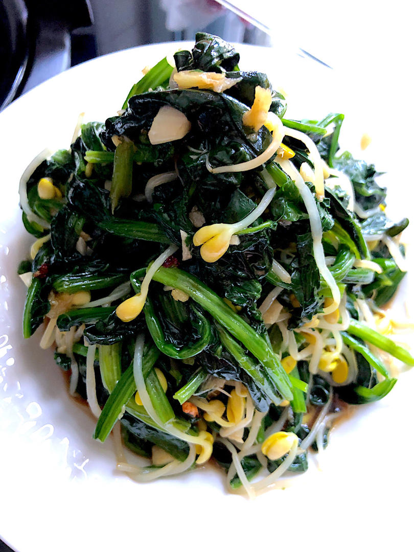 凉拌菠菜(家传秘方)