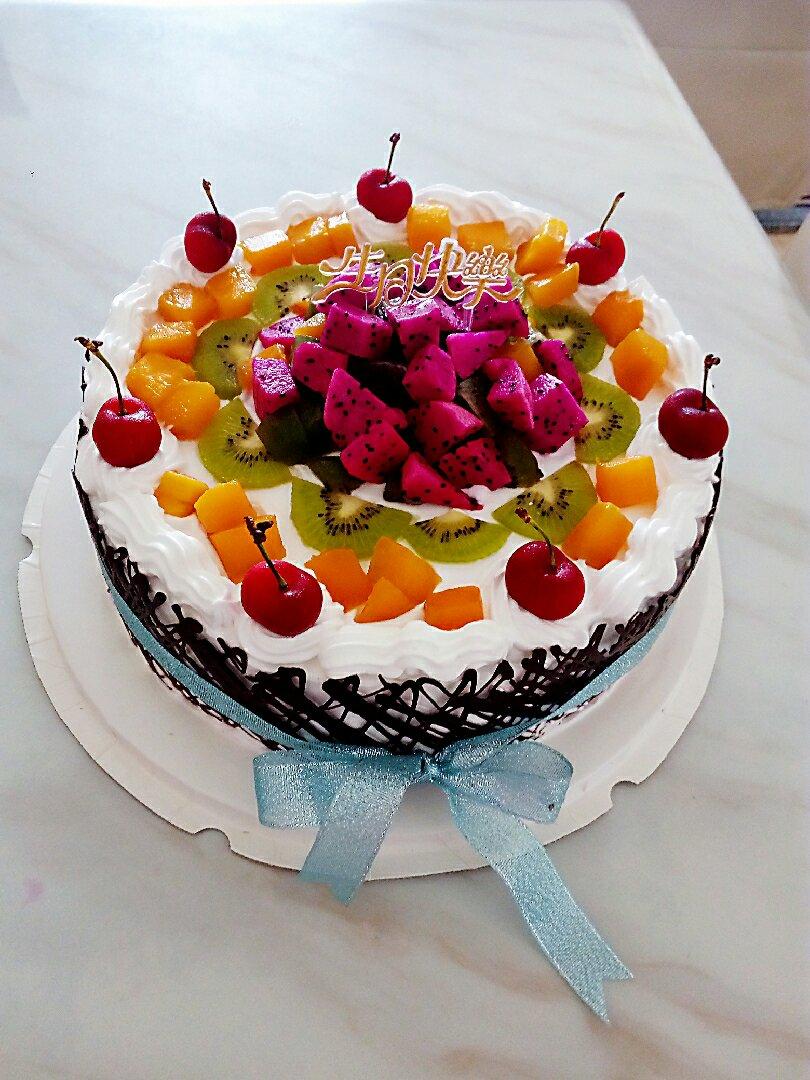 梁小雅做的水果奶油【生日蛋糕】