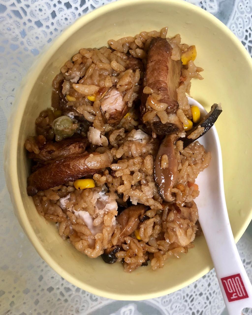 芋头排骨焖饭—有饭有肉有菜一人食