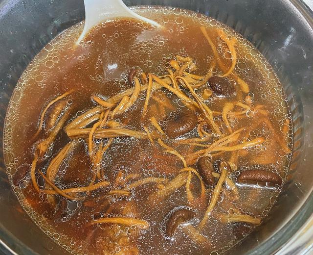 杂菌排骨汤的做法