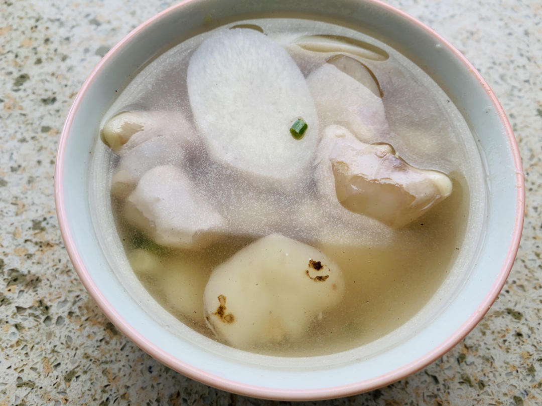 菱角排骨汤