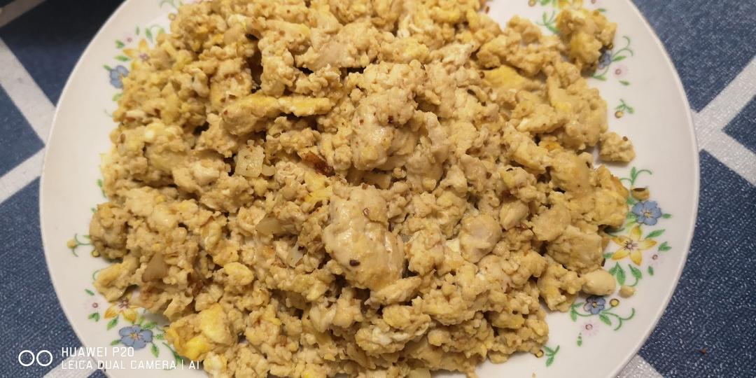 鸡刨豆腐（勾氏私房菜）