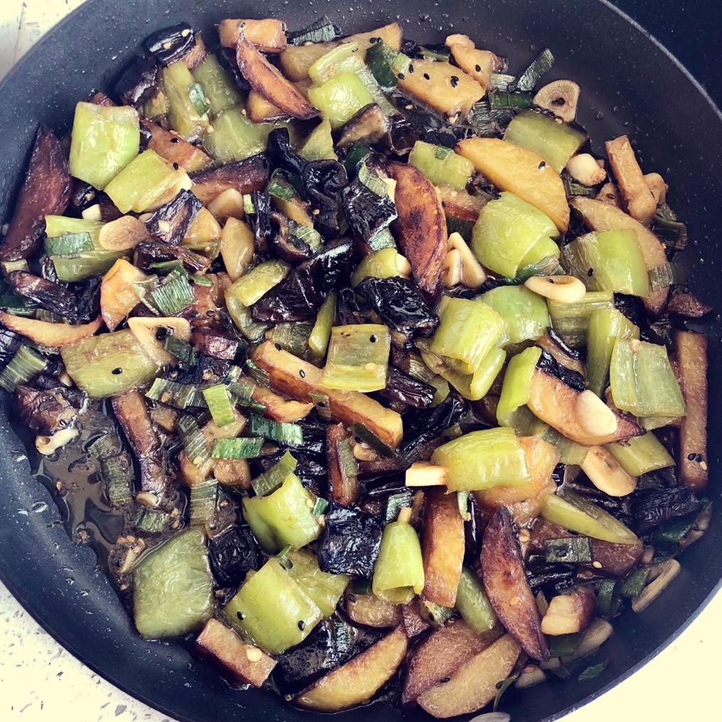 不用油炸巨省事的家常地三鲜