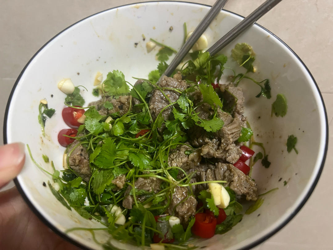 丈母娘吃了都夸的凉拌香菜牛肉