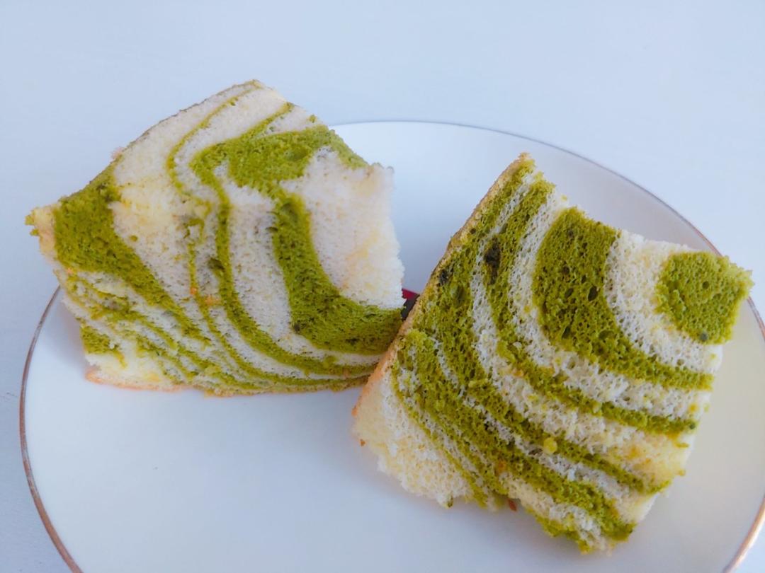 酸奶抹茶双色蛋糕（春天的颜色）