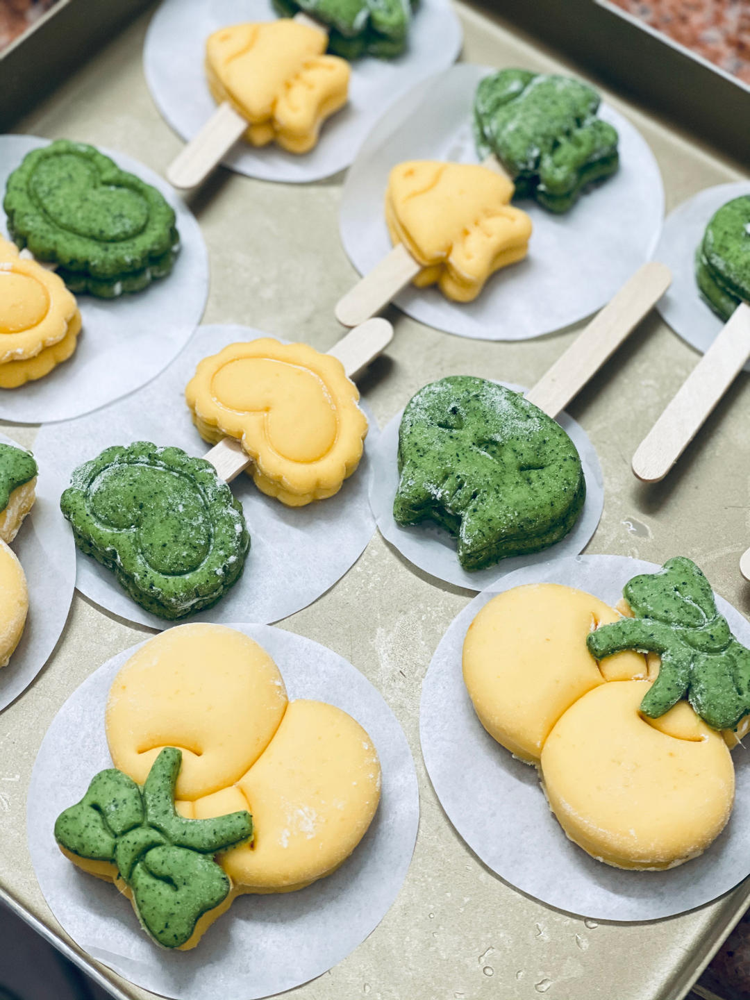 馒头系列：冰淇淋馒头&樱桃馒头的做法