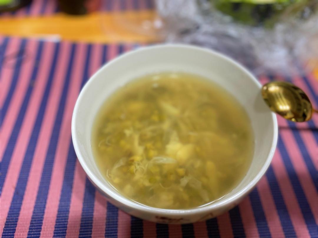 冰糖绿豆百合汤