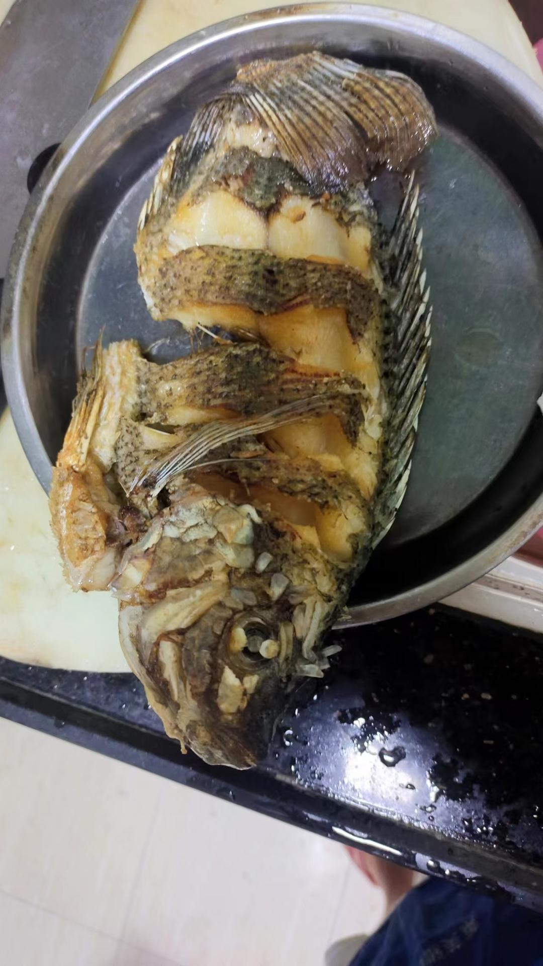 煎鱼不破皮技巧