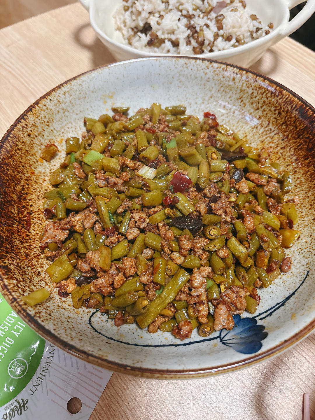 四川烂肉炒泡豇豆