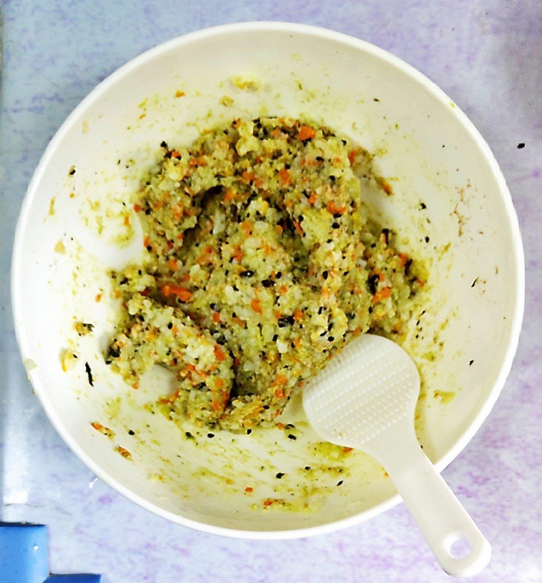 小盆友超爱的肉松饭团子