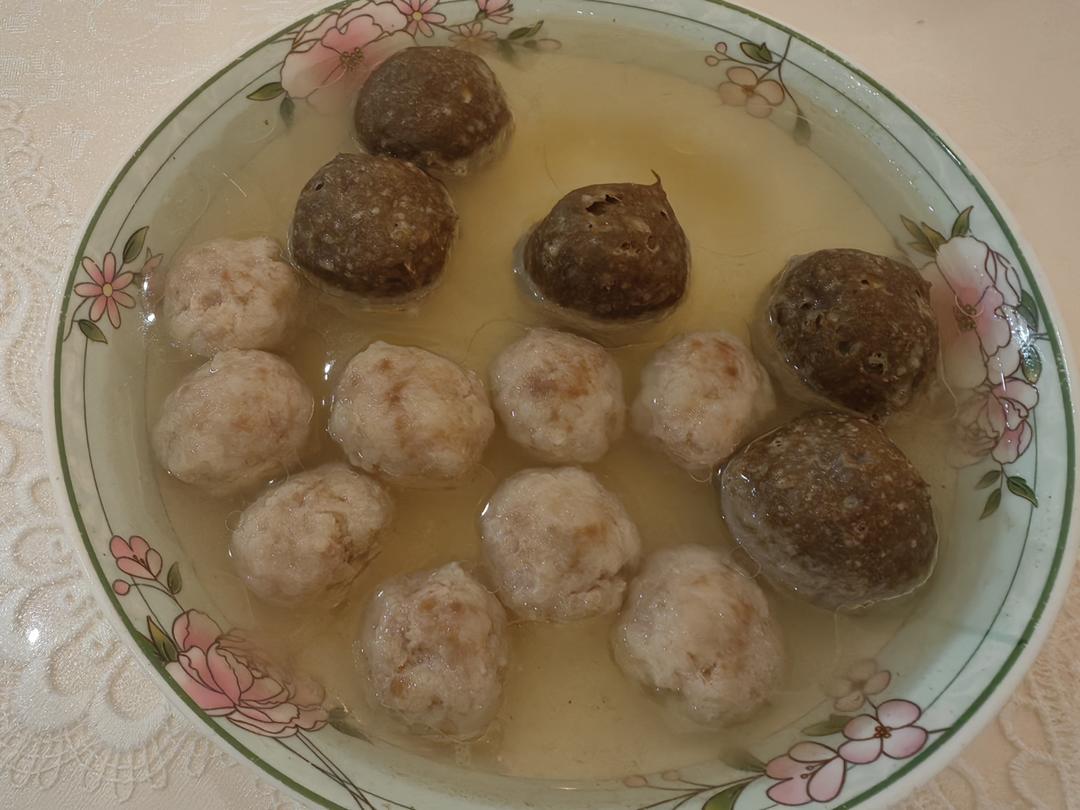 100道家常菜之牛肉丸子白萝卜汤