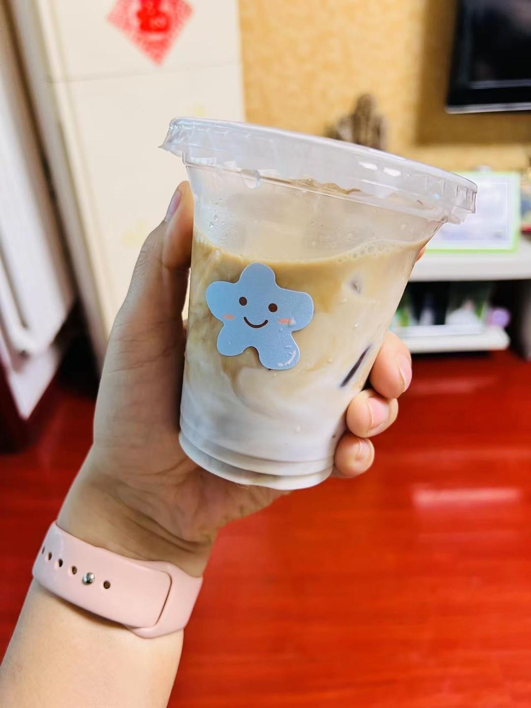 “低成本版”茉莉鸳鸯拿铁
