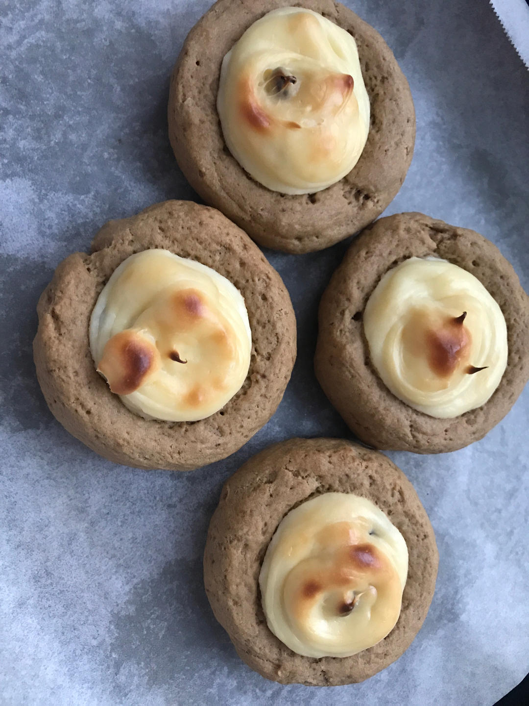 有手就能做～超火🔥『冰乳酪抹茶司康』