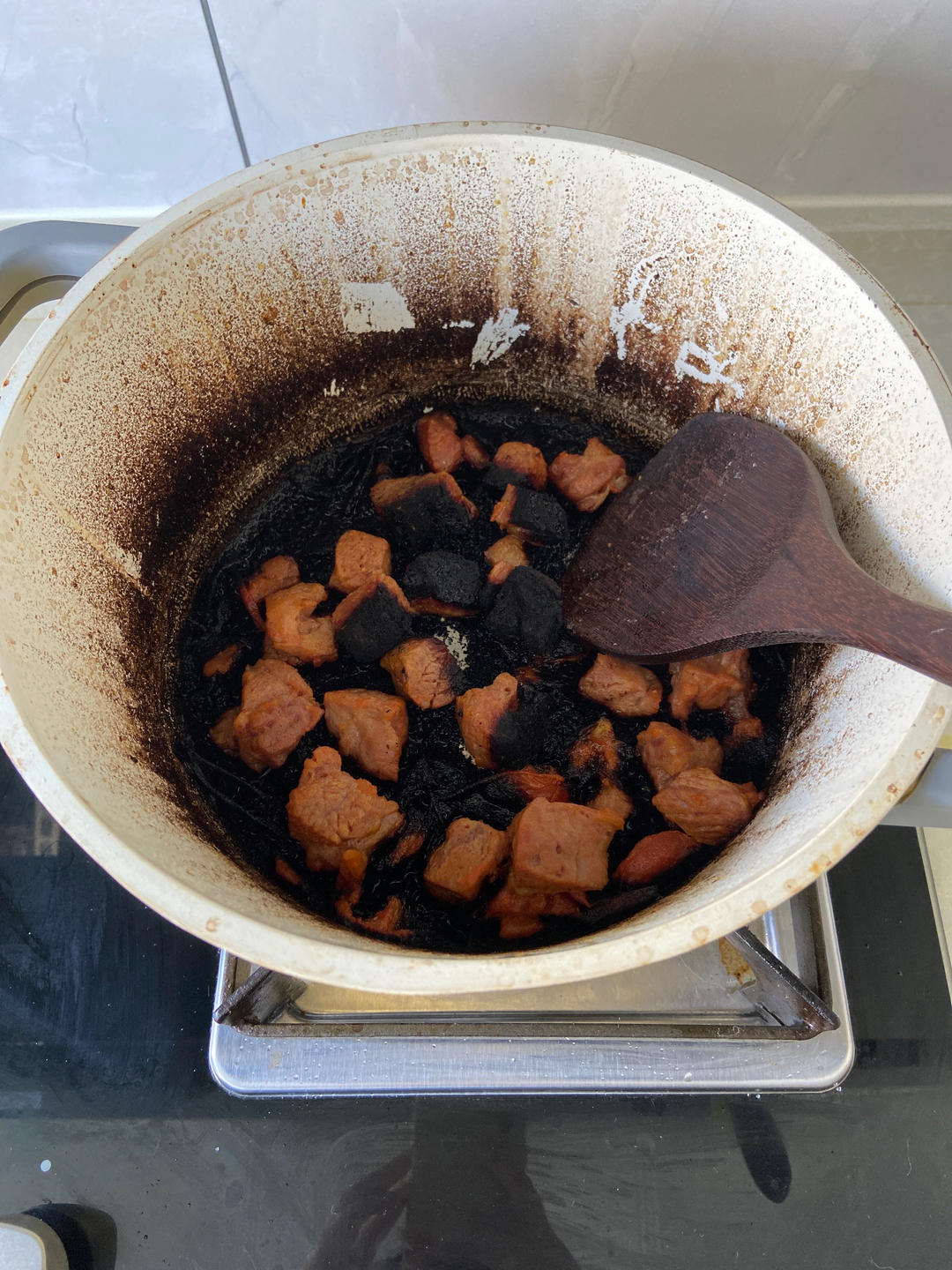 汤浓肉嫩的番茄牛腩，牛腩软烂秘法
