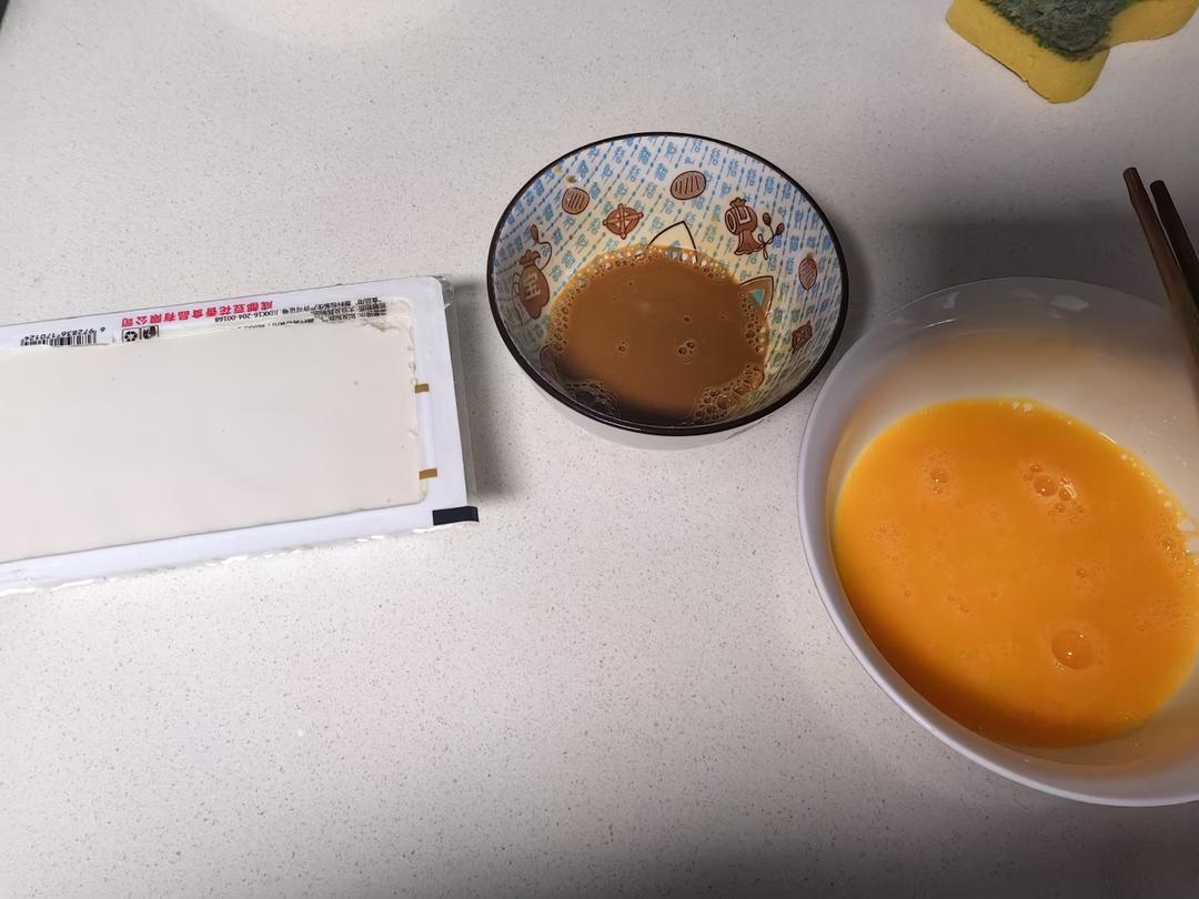 豆腐抱蛋（简单清淡）